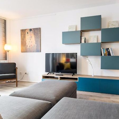 Homefy Oldtown Apartment - 6 People - 2 Bath - Balcony - Top Location Düsseldorf Extérieur photo