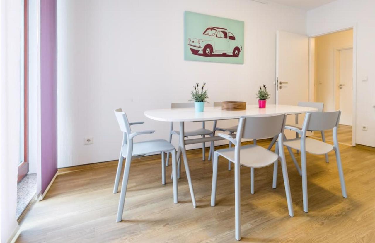 Homefy Oldtown Apartment - 6 People - 2 Bath - Balcony - Top Location Düsseldorf Extérieur photo